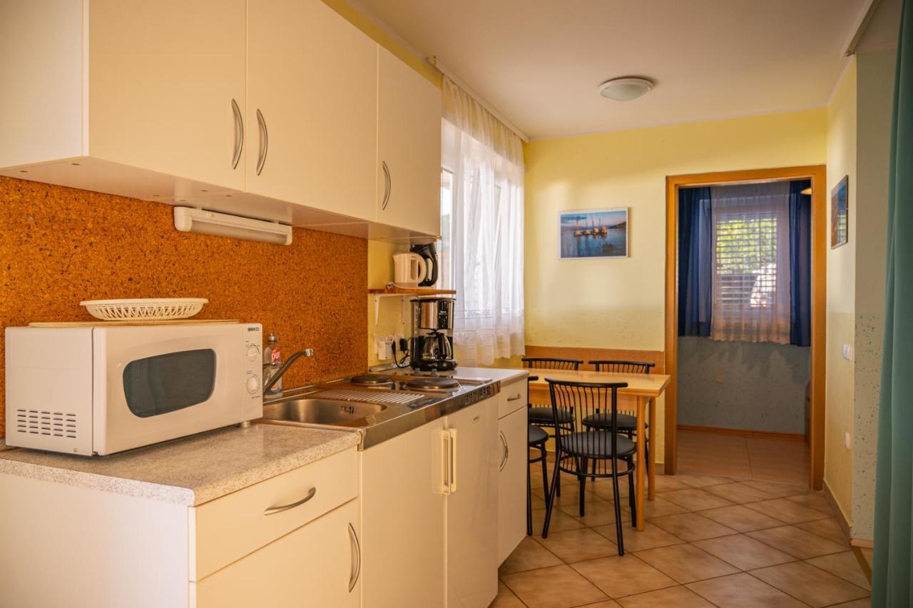 Apartmens Mendula Appartement Senj  Buitenkant foto