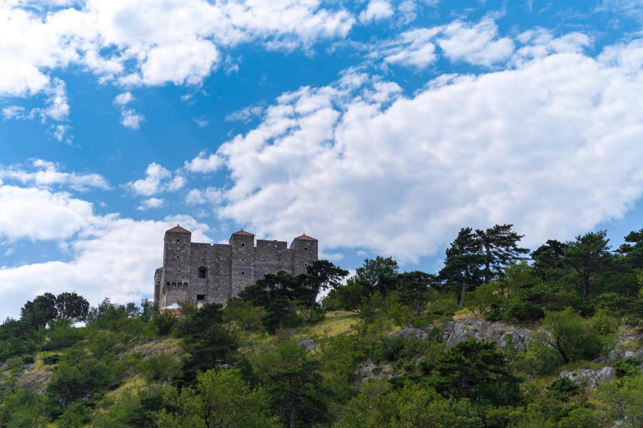Apartmens Mendula Appartement Senj  Buitenkant foto