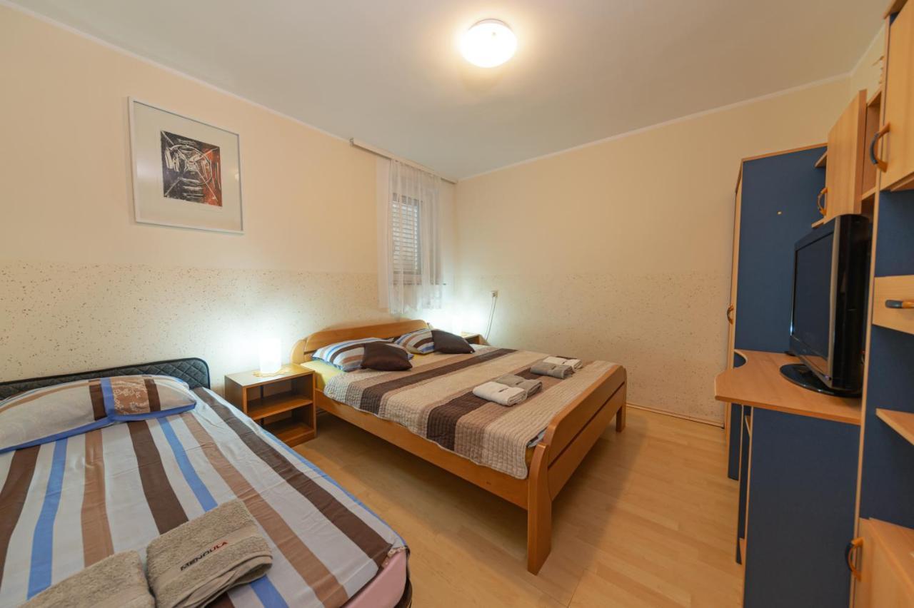 Apartmens Mendula Appartement Senj  Buitenkant foto